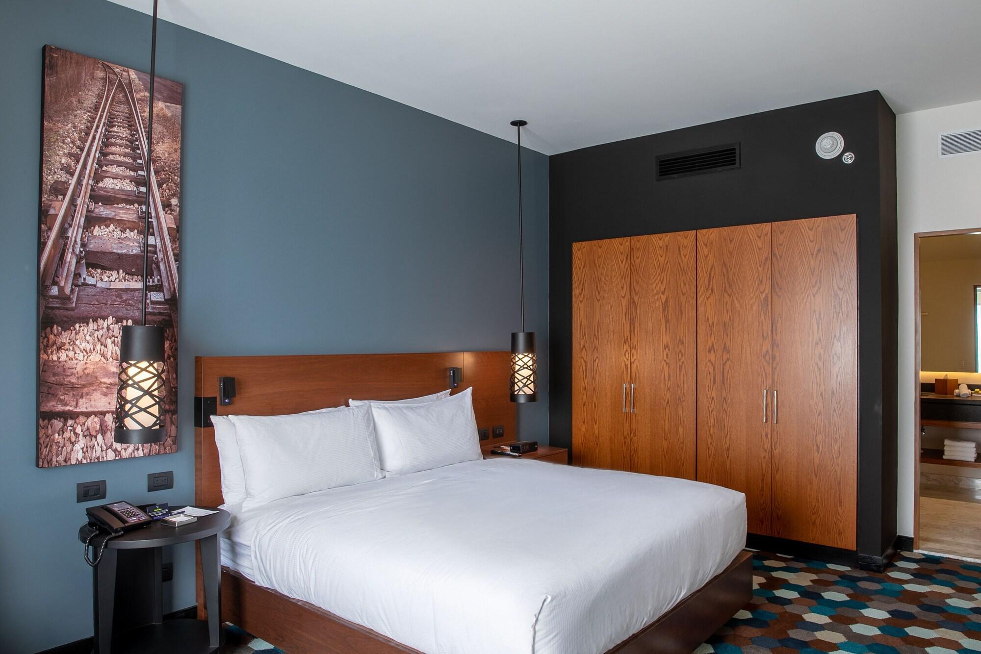 Doubletree By Hilton Celaya Celaya  Exterior photo